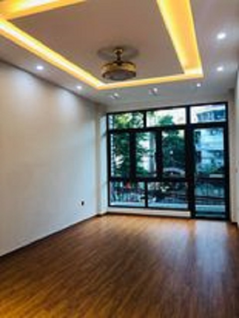 Bán nhà Hồng Mai 60m2 4T mới nội thất đẹp, ôtô đỗ cửa, kinh doanh, nhỉnh 10 tỷ